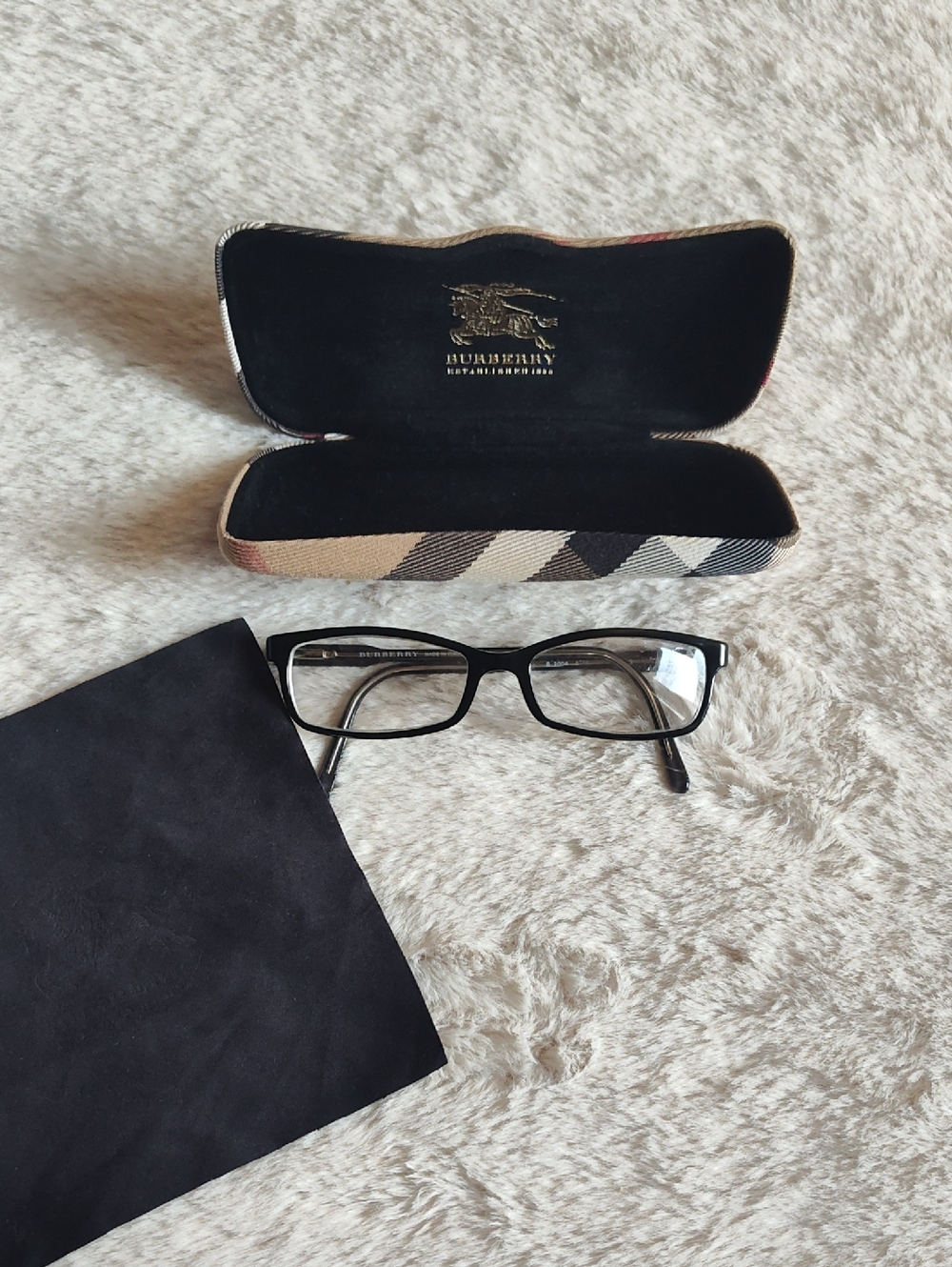 Burberry Black Rectangular Glasses with Classic Plaid Case And Cloth